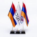 Սեղանի դրոշ երեքտեղանոց